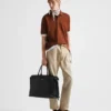 Bolso de piel con hebilla y doble cinturón de Prada Bolso de piel con hebilla y doble cinturón de Prada
