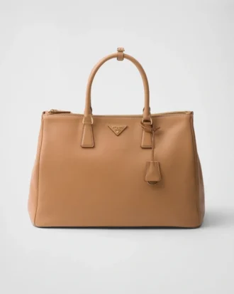 Bolso de piel extragrande con hebilla de Prada