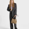 Bolso de piel mediano Bolso de piel mediano