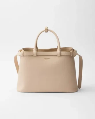 Bolso de piel mediano con hebilla Prada y doble cinturón
