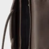 Bolso de piel mediano Prada Passage con solapa de Re-Nylon Bolso de piel mediano Prada Passage con solapa de Re-Nylon