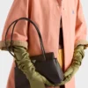 Bolso de piel mediano Prada Passage con solapa de Re-Nylon Bolso de piel mediano Prada Passage con solapa de Re-Nylon
