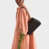 Bolso de piel mediano Prada Passage con solapa de Re-Nylon Bolso de piel mediano Prada Passage con solapa de Re-Nylon