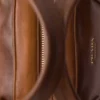 Bolso de piel Prada Bowling mediano con asa superior Bolso de piel Prada Bowling mediano con asa superior