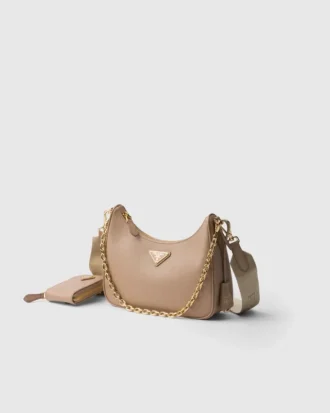 Bolso de piel Saffiano Prada Re-Edition 2005