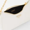 Bolso de piel Saffiano Prada Re-Edition 2005 Bolso de piel Saffiano Prada Re-Edition 2005