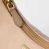 Bolso de piel Saffiano Prada Re-Edition 2005 Bolso de piel Saffiano Prada Re-Edition 2005