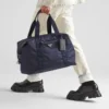 Bolso de viaje de Re-Nylon y piel Saffiano Bolso de viaje de Re-Nylon y piel Saffiano