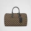 Bolso de viaje mediano de tela con el símbolo de Prada bordado Bolso de viaje mediano de tela con el símbolo de Prada bordado