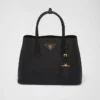 Bolso doble mediano de piel Saffiano de Prada Bolso doble mediano de piel Saffiano de Prada