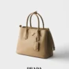 Bolso doble mediano de piel Saffiano de Prada Bolso doble mediano de piel Saffiano de Prada