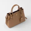 Bolso doble mediano de piel Saffiano de Prada Bolso doble mediano de piel Saffiano de Prada