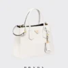 Bolso doble mediano de piel Saffiano de Prada Bolso doble mediano de piel Saffiano de Prada