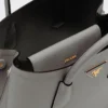 Bolso doble mediano de piel Saffiano de Prada Bolso doble mediano de piel Saffiano de Prada