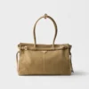 Bolso grande Bonnie de Prada en piel de nubuck Bolso grande Bonnie de Prada en piel de nubuck