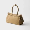 Bolso grande Bonnie de Prada en piel de nubuck Bolso grande Bonnie de Prada en piel de nubuck