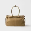 Bolso grande Bonnie de Prada en piel de nubuck Bolso grande Bonnie de Prada en piel de nubuck