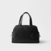 Bolso grande de cuero con asa superior