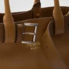 Bolso grande de piel con hebilla Prada y cinturón