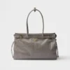 Bolso grande de piel Prada Bonnie