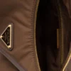 Bolso grande Explore de Prada en Re-Nylon y piel