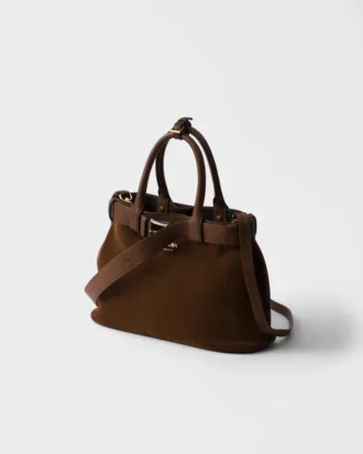 Bolso mediano de ante con hebilla Prada y cinturón