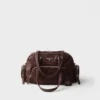 Bolso mediano de piel con asa superior Bolso mediano de piel con asa superior