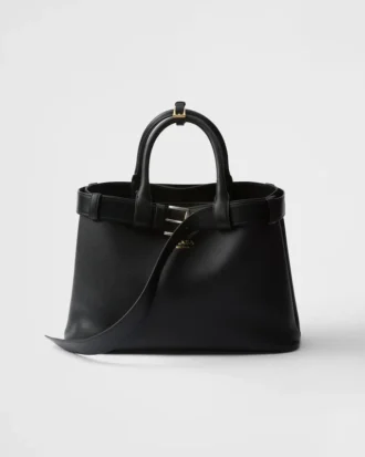 Bolso mediano de piel con hebilla y cinturón de Prada