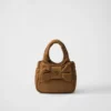 Bolso mini acolchado de Re-Nylon con lazo