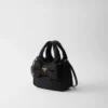Bolso mini acolchado de Re-Nylon con lazo Bolso mini acolchado de Re-Nylon con lazo