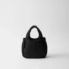 Bolso mini acolchado de Re-Nylon con lazo Bolso mini acolchado de Re-Nylon con lazo