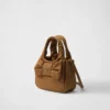 Bolso mini acolchado de Re-Nylon con lazo