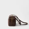 Bolso mini con asa superior de piel envejecida de Prada Bolso mini con asa superior de piel envejecida de Prada