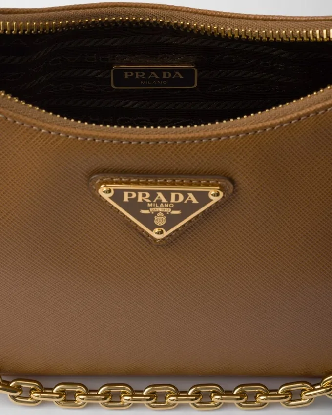 Bolso mini de piel Saffiano Prada Re-Edition Bolso mini de piel Saffiano Prada Re-Edition
