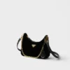 Bolso mini de terciopelo Prada Re-Edition Bolso mini de terciopelo Prada Re-Edition