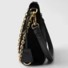 Bolso mini de terciopelo Prada Re-Edition Bolso mini de terciopelo Prada Re-Edition