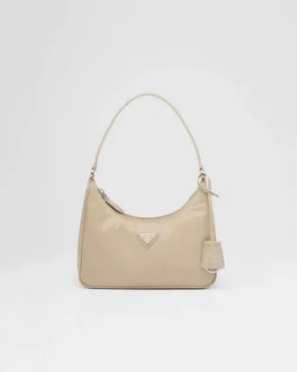 Bolso mini Prada Re-Edition 2005 de Re-Nylon y Saffiano