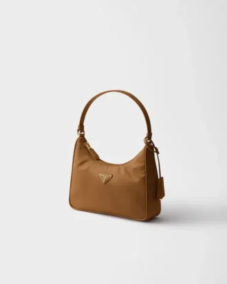 Bolso mini Prada Re-Edition 2005 de Re-Nylon y Saffiano