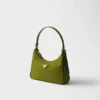 Bolso mini Prada Re-Edition 2005 de Re-Nylon y Saffiano Bolso mini Prada Re-Edition 2005 de Re-Nylon y Saffiano
