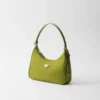 Bolso mini Prada Re-Edition 2005 de Re-Nylon y Saffiano Bolso mini Prada Re-Edition 2005 de Re-Nylon y Saffiano