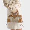 Bolso pequeño Bonnie de Prada en lino y piel Bolso pequeño Bonnie de Prada en lino y piel