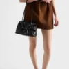Bolso pequeño Dada de Prada en piel napa