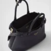 Bolso pequeño de piel con hebilla y doble correa de Prada Bolso pequeño de piel con hebilla y doble correa de Prada
