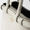 Bolso pequeño de piel con hebilla y doble correa de Prada Bolso pequeño de piel con hebilla y doble correa de Prada