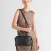 Bolso pequeño de piel con hebilla y doble correa de Prada Bolso pequeño de piel con hebilla y doble correa de Prada
