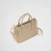Bolso pequeño de piel de avestruz Prada Galleria Bolso pequeño de piel de avestruz Prada Galleria