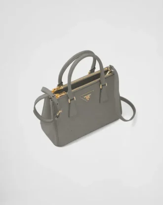 Bolso pequeño de piel de avestruz Prada Galleria