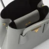 Bolso pequeño doble de piel Saffiano de Prada Double Bolso pequeño doble de piel Saffiano de Prada Double