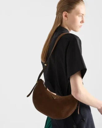 Bolso pequeño Prada Arqua de piel nobuk