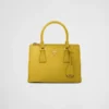 Bolso pequeño Prada Galleria de piel de cocodrilo Bolso pequeño Prada Galleria de piel de cocodrilo